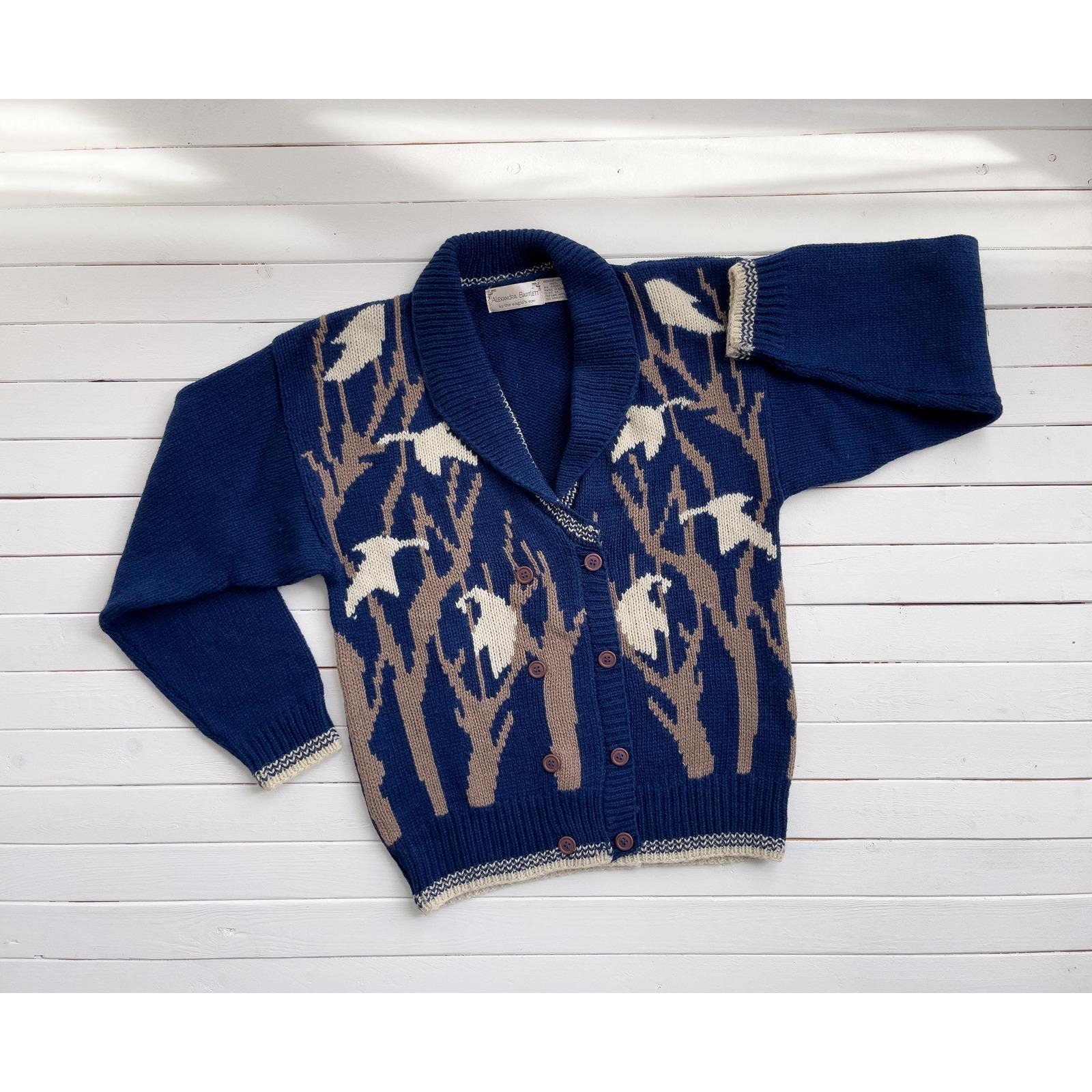 Vtg Alexandra Bartlett Navy Blue Wool White Bird Hand Knit Cardigan